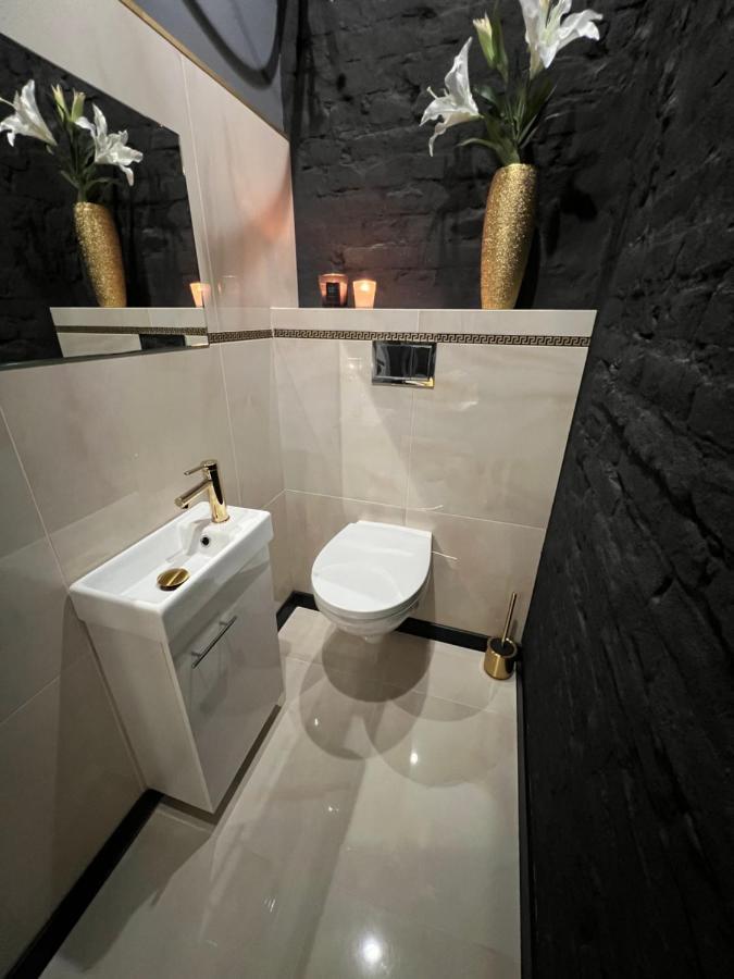 Darkhouse Versace Blue Lodž Exteriér fotografie